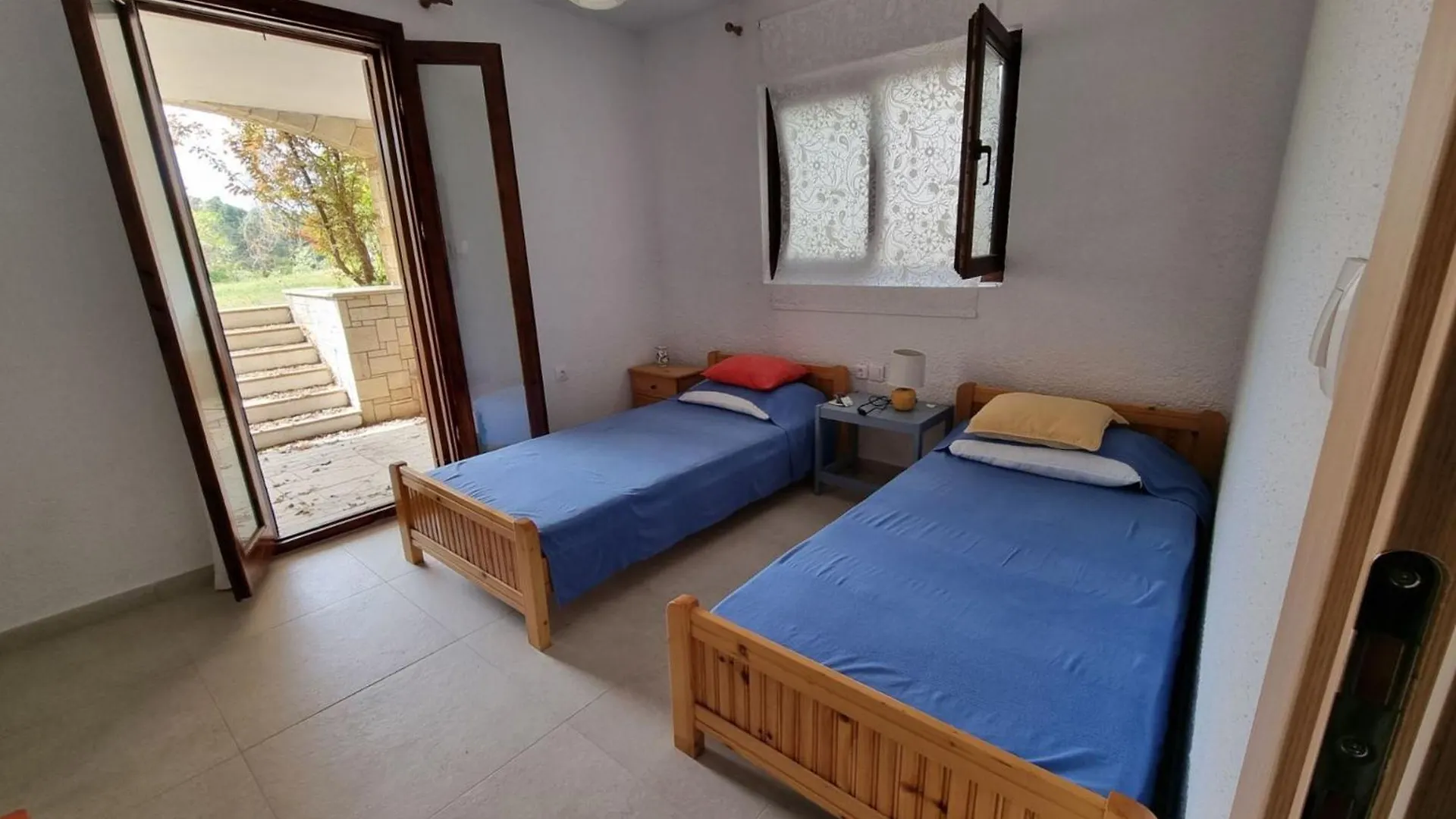 펜션 Maisonette With Garden Under The Elani Pines