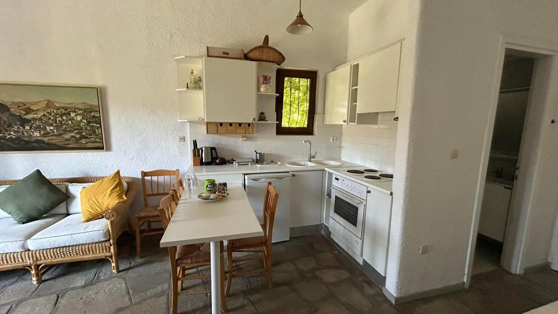 Maisonette With Garden Under The Elani Pines